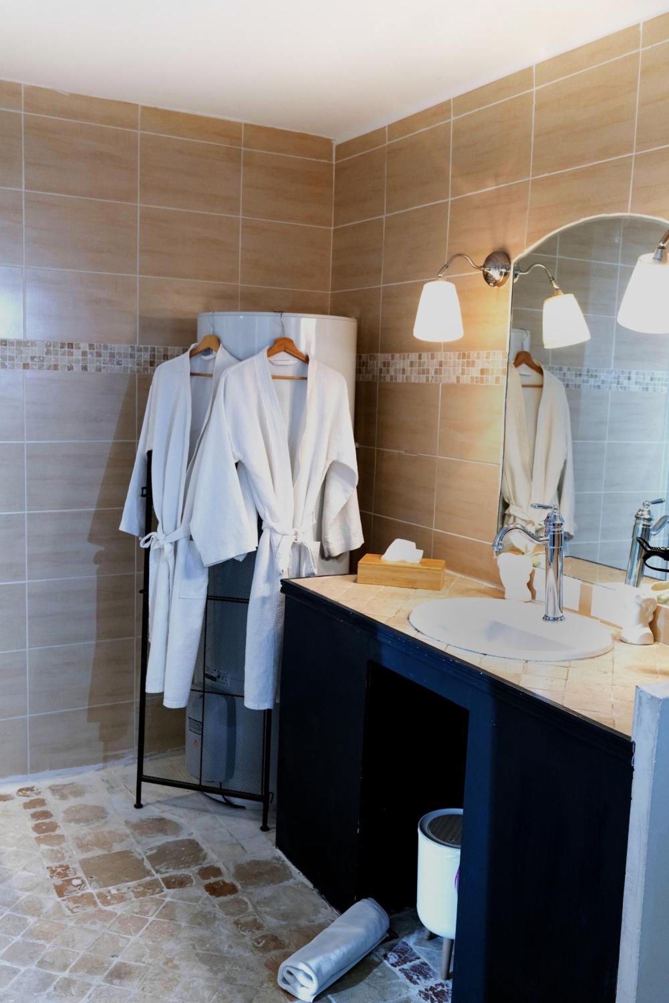 Les Canoubiers Luxe Et Serenite Au Coeur De Saint-Tropez Suites Spacieuses Avec Jardin Enchanteur Ngoại thất bức ảnh